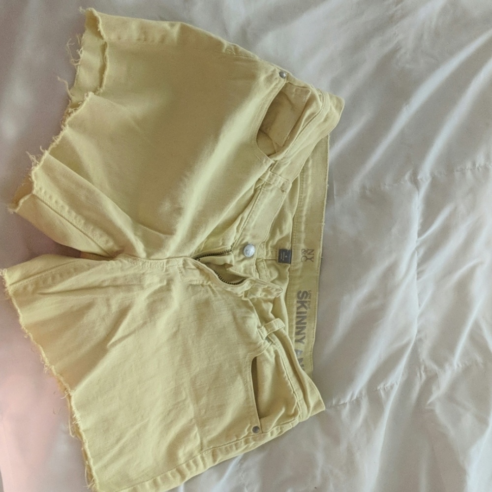 NY&C cut off shorts